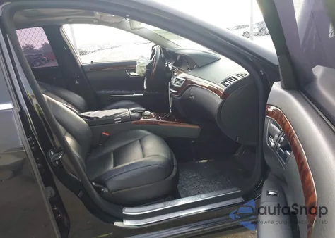 2013 Mercedes-Benz S 550 from USA, damaged, VIN WDDNG7DB7DA529960